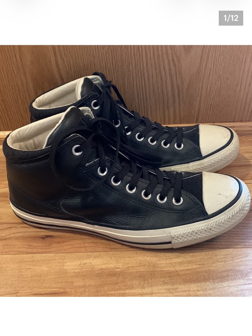 Converse black leather Chuck Taylor unisex 10 women 8 men mid top sneakers EUC